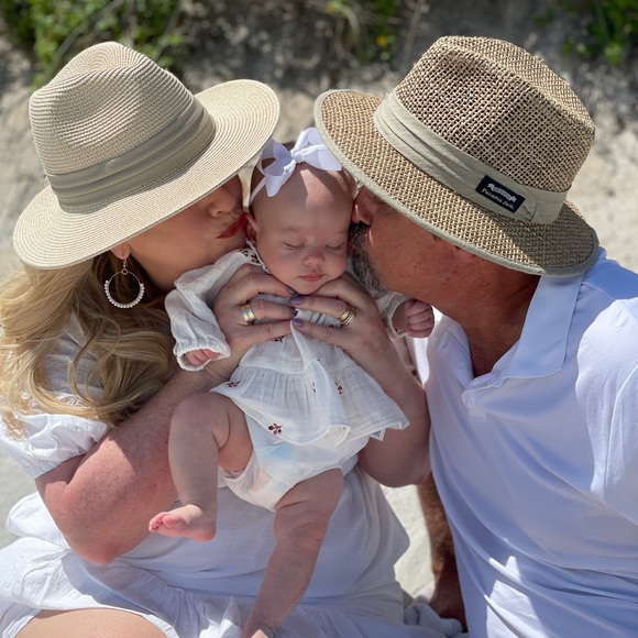 Meet your Posher, Valerie - Picture 3 of 3